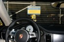 Das Armaturenbrett des Porsche Panamera S E-Hybrid