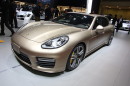 Porsche Panamera Turbo S auf der 2013er Tokio Motor Show