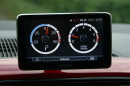 Touchscreen Display im Volkswagen Cross-Up