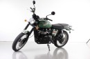 Diese Triumph Scrambler Castrol wird auf der Custombike Show 2013 gezeigt