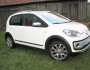 Standaufnahme vom Volkswagen Cross-Up in wei0