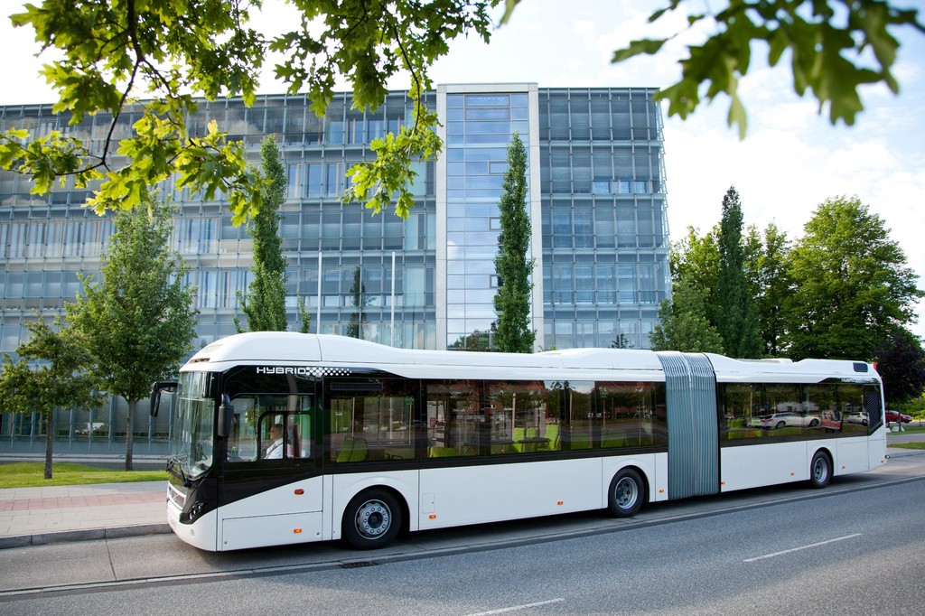 Der Volvo 7900 LAH ist ein Bus mit Hybridantrieb
