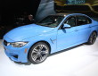 BMW M3 Limousine in hellblau auf der Automesse Detroit