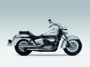 Das Motorrad Honda Shadow VT 750 C von der Seite