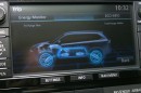 Das Display in der Mittelkonsole des Mitsubishi Outlander PHEV