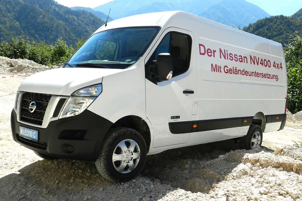 Oberaigner baut den Transporter Nissan NV400 zum Allradler für schwierige Untergründe um