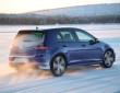 Probefahren im VW Golf R im Winter auf Eis