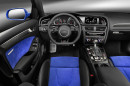 Bild vom Innenraum des Audi RS4 Avant Nogaro Selection mit schwarz/blauen Sitzen