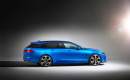 Der neue Kombi Jaguar XFR-S Sportbrake in blau in der Seitenansicht
