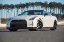 Der Supersportwagen Nissan GT-R Nismo in weiß