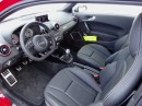 Die Sitze, Lenkrad und Armaturenbrett des Audi S1 Quattro