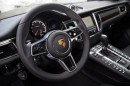 Das Cockpit des Porsche Macan Turbo mit guter Verarbeitung