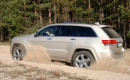Die Seitenpartie des Jeep Grand Cherokee Overland