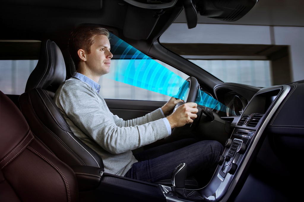 Volvo Sensoren überwachen den Fahrer