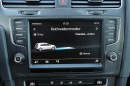 Das Display zeigt wichtige Informationen zum Verbrauch des VW E-Golf