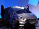 Enthüllung des Ford S-Max Vignale Concept auf der Mailänder Möbelmesse
