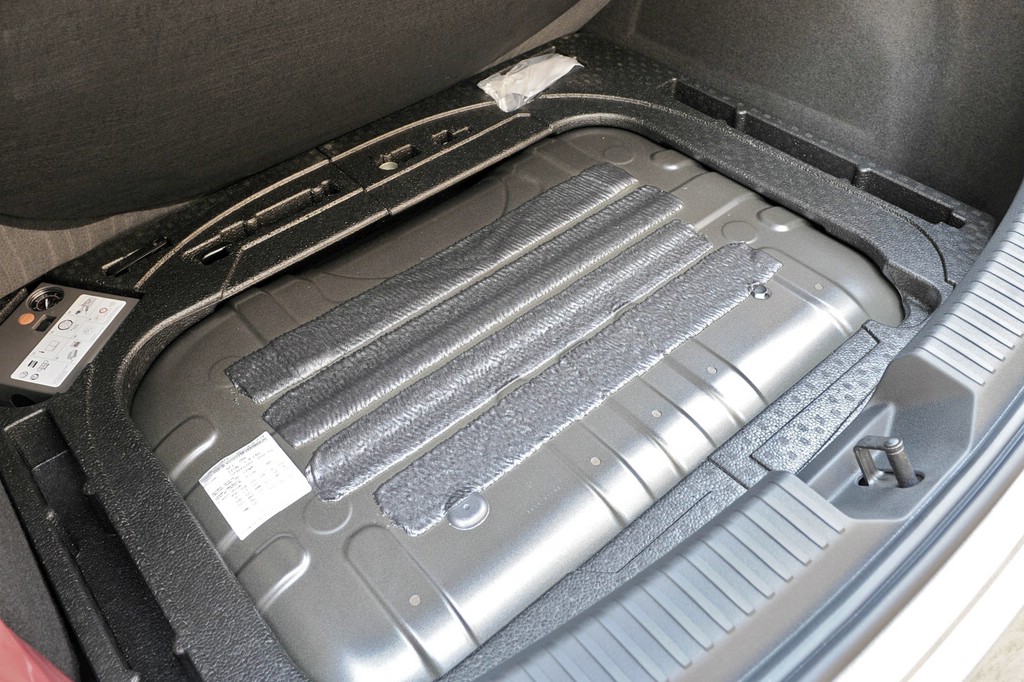 Galerie Seat Leon TGI, Erdgastank Bilder und Fotos