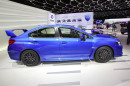 Subaru WRX STi 2014er in blau auf einer Messe