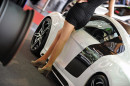 Tuning World Bodensee Audi R8 Messegirl im kurzen Rock