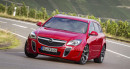 Opel Insignia in der OPC Version in rot