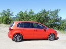 Die Seitenansicht des Volkswagen Golf Sportsvan 2.0 TDI DSG Bluemotion