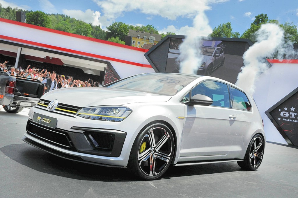 am Wörthersee präsentiert VW den Golf R 400
