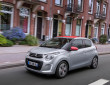 Silberner Citroen C1 (2014) mit rotem Dach
