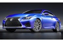 Standaufnahme von einem blauen Lexus RC F