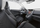 Der Innenraum des modellgefplegten Toyota Verso-S 2014