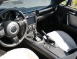 Wenig Platz im Innenraum des Roadsters Mazda MX-5