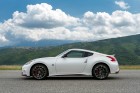 Nissan 370Z Nismo Modelljahr 2015 in der Seitenansicht