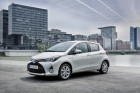 Der fecegeliftete Toyota Yaris in weiß Metallic