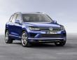 Dunkelblauer VW Touareg V6 TDI Facelift 2015 in der Frontansicht