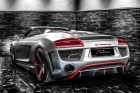 Audi R8 mit Spoiler und breiten Felgen