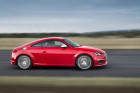 Fahraufnahme vom Audi TTS Coupé Modellgeneration 2015 in der Frontansicht
