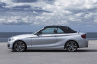 BMW 2er Cabrio mit schwarzem Stoffdach
