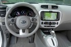 Lenkrad, Mittelkonsole und Monitor des Kia Soul EV