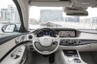 Lenkrad, Mittelkonsole und Navi des Mercedes-Benz S 500 Plug-in-Hybrid