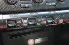 Die Wippschalter in der Mittelkonsole des Nissan GT-R
