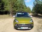 Der 115 PS starke Mini Crossover Opel Adam Rocks in der Frontansicht