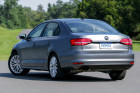Die Heckansicht des VW Jetta Facelift 2015