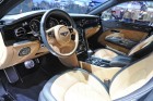Der Innenraum des Bentley Mulsanne Speed mit Luxus wohin man schaut