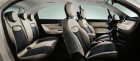 Die vorderen und hinteren Sitze des Fiat 500X Opening Edition