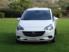 Der Kühlergrill des Opel Corsa Baureihe E