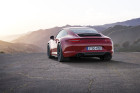 Roter Porsche 911 Carrera GTS als Coupe in der Heckansicht Baujahr 2014