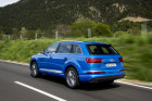 Der aktuelle Audi Q7 Modelljahr 2015 in blau